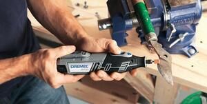 Aku univerzální nářadí DREMEL 8200 Series, 20 ks přísluš., 2x 10,8 V 2,0 Ah, F0138200JL