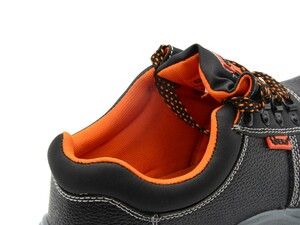 Ochranná pracovní obuv vel. 39