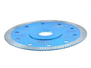 Diamantový lisovaný kotouč 125 x 10 x 22,23mm