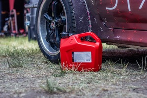 Kanystr plastový MECHANIC FUEL CANISTER RED 5L, červený