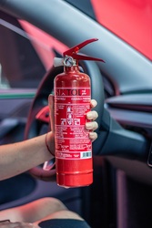 Práškový hasicí přístroj FIRE STOP 1 kg, ABC, celokovový, včetně kovového držáku