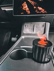 Aroma difuzer Car Flame do auta černý 100ml, USB-C, do držáku na pití
