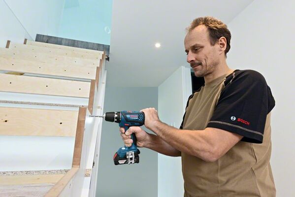 Kombinovaný šroubovák aku, bez baterie, BOSCH GSB 18-2-LI Plus Professional - bez krabice