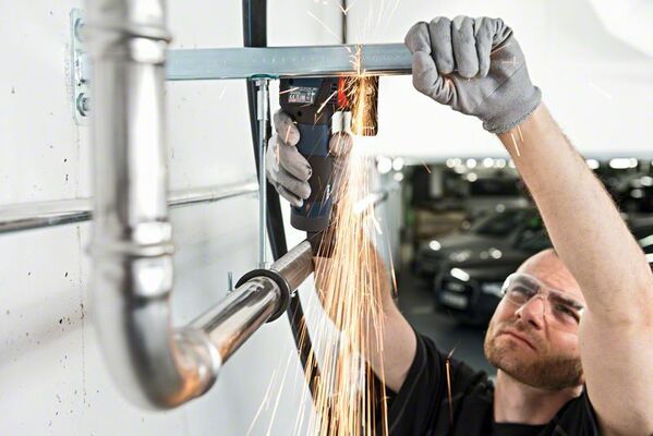 Aku úhlová bruska Bosch GWS 10,8-76 V-EC Professional - bez baterie, 06019F2000