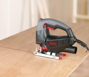 Kmitací pila Skil 4581 CD, 710 W, 800 - 3.000 kmitů/min, + kufr, F0154581CD