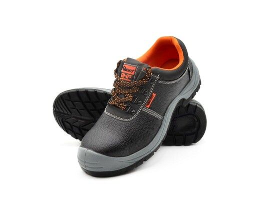 Ochranná pracovní obuv vel. 42