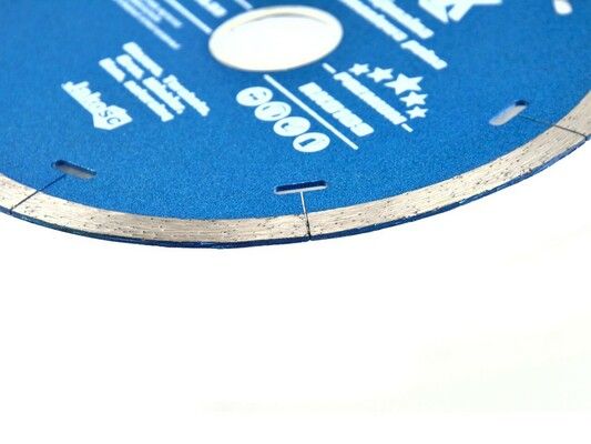 Diamantový lisovaný kotouč 125 x 5 x 1,4 x 22,2mm, kontinuální lem