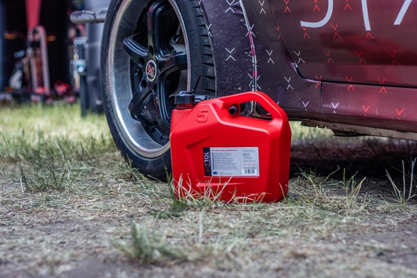 Kanystr plastový MECHANIC FUEL CANISTER RED 5L, červený