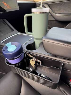 Organizér/držák nápojů do auta mezi sedačky CAR STORAGE 3