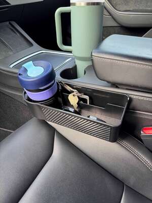 Organizér/držák nápojů do auta mezi sedačky CAR STORAGE 3