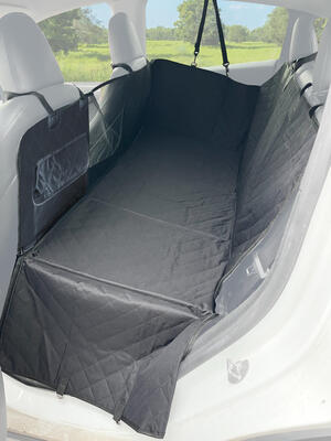 Ochranná deka do auta pod psa CAR BRUNO