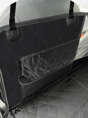 Ochranná deka do auta pod psa CAR BRUNO