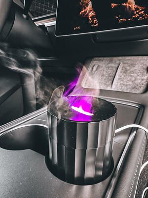 Aroma difuzer Car Flame do auta černý 100ml, USB-C, do držáku na pití